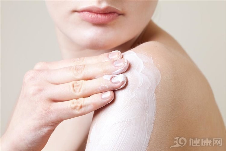 女人这张脸到底怎么保养,很多女性为什么要保养第二张脸