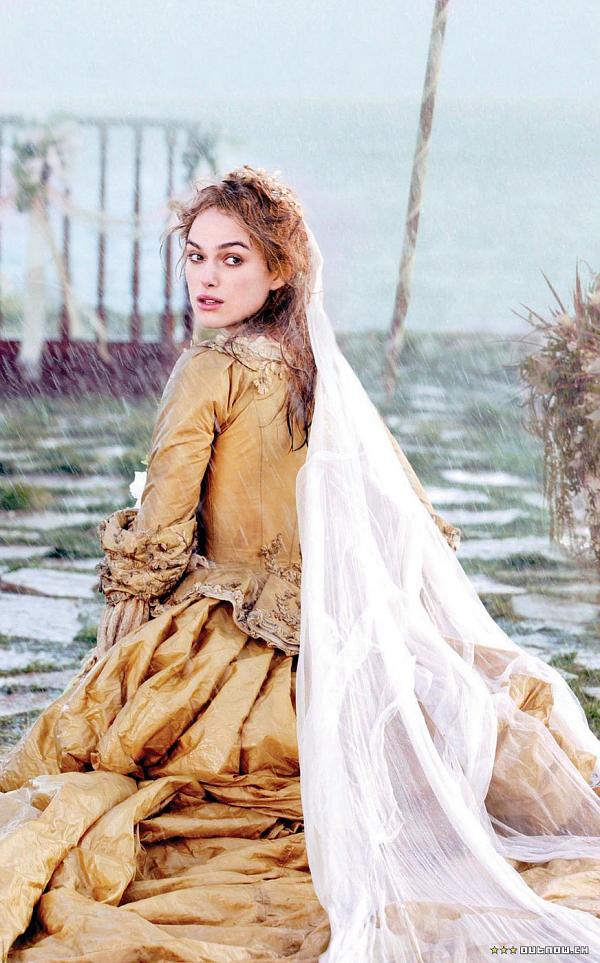 石头姐穿裙子,石头姐穿蓝裙子的一部电影