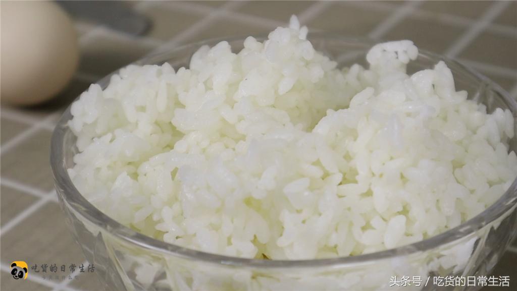 蛋炒饭的神仙做法黄金蛋炒饭,黄金蛋炒饭怎么炒好吃儿童