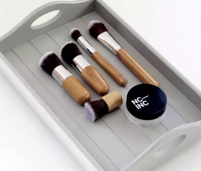 海外旗舰店买化妆品靠谱吗,朋友圈卖进口化妆品是正品吗