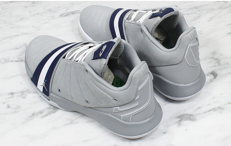 郭艾伦超级后卫运球,一颗冉冉升起的新星郭艾伦