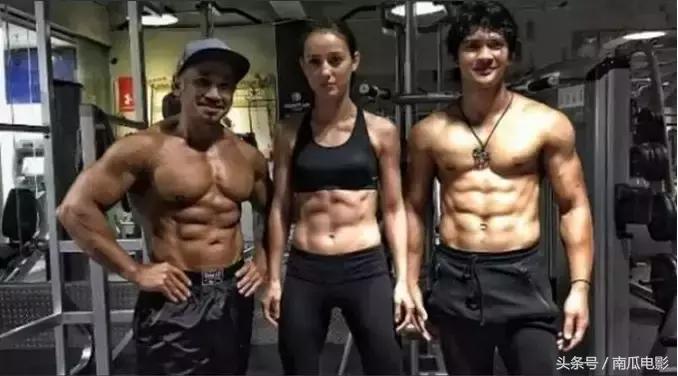 高爽热映《黑夜降临》万圣节预热