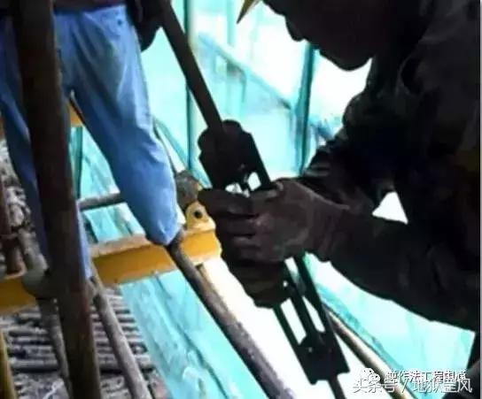 高层悬挑架工字钢布置图,高层悬挑脚手架工字钢要求多大的