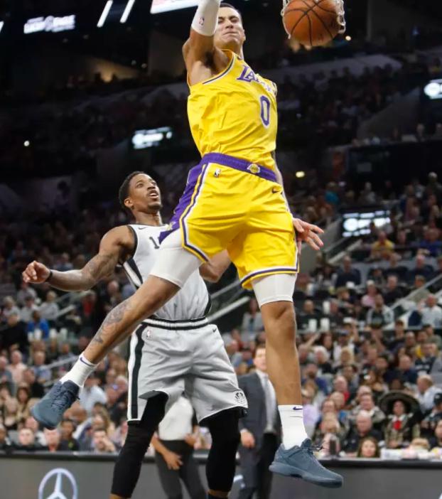 本周最佳球鞋,2023最强实战战靴