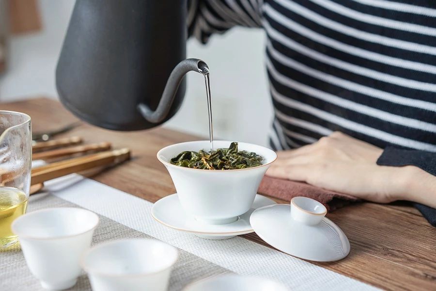 泡茶用水什么是最佳选择,哪种水泡茶好喝一点