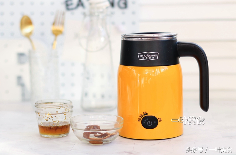 喉咙不适多喝金银花茶,秋天喉咙干燥有痰喝什么茶