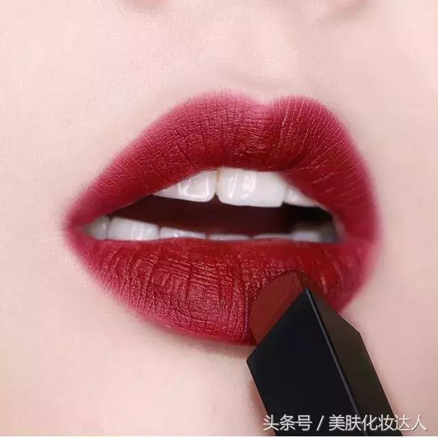 YSL新款雾面口红，竟有点撞上韩国兰芝口红了？