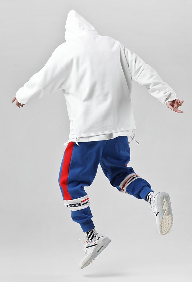 你想要一条既减龄又舒服的卫裤吗,舒适又时髦卫裤