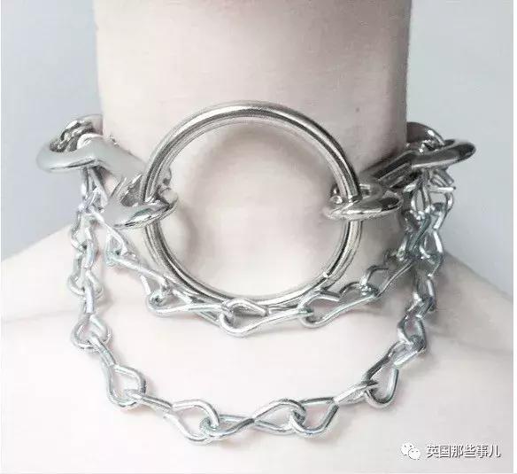 国外最近爆火的鞋子,国外很火的高跟鞋