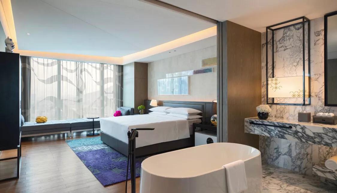 开始转型的万丽酒店焕然一新！时尚？炫酷？