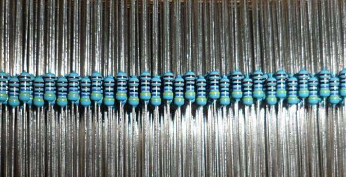 碳膜电阻器的基本知识,碳膜电阻和金属膜电阻哪个耐高温