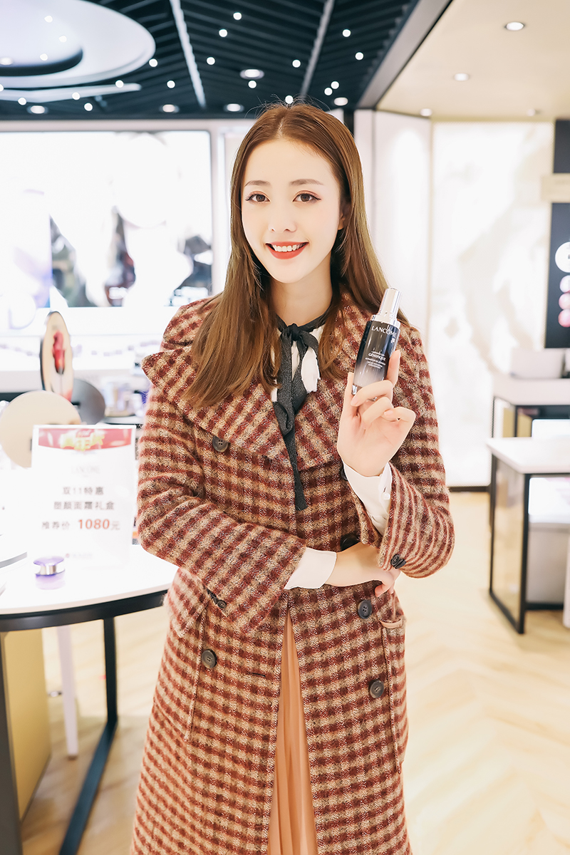 重庆网红打卡解放碑,打卡网红地洪崖洞解放碑