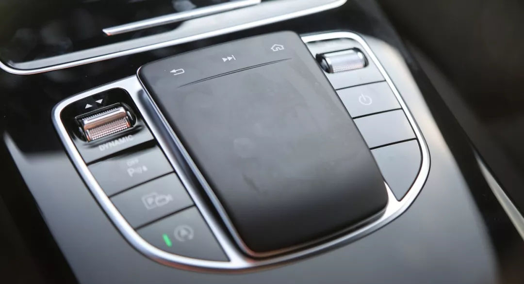 奔驰c26048v轻混亏电,老款2.0t哪个值得买