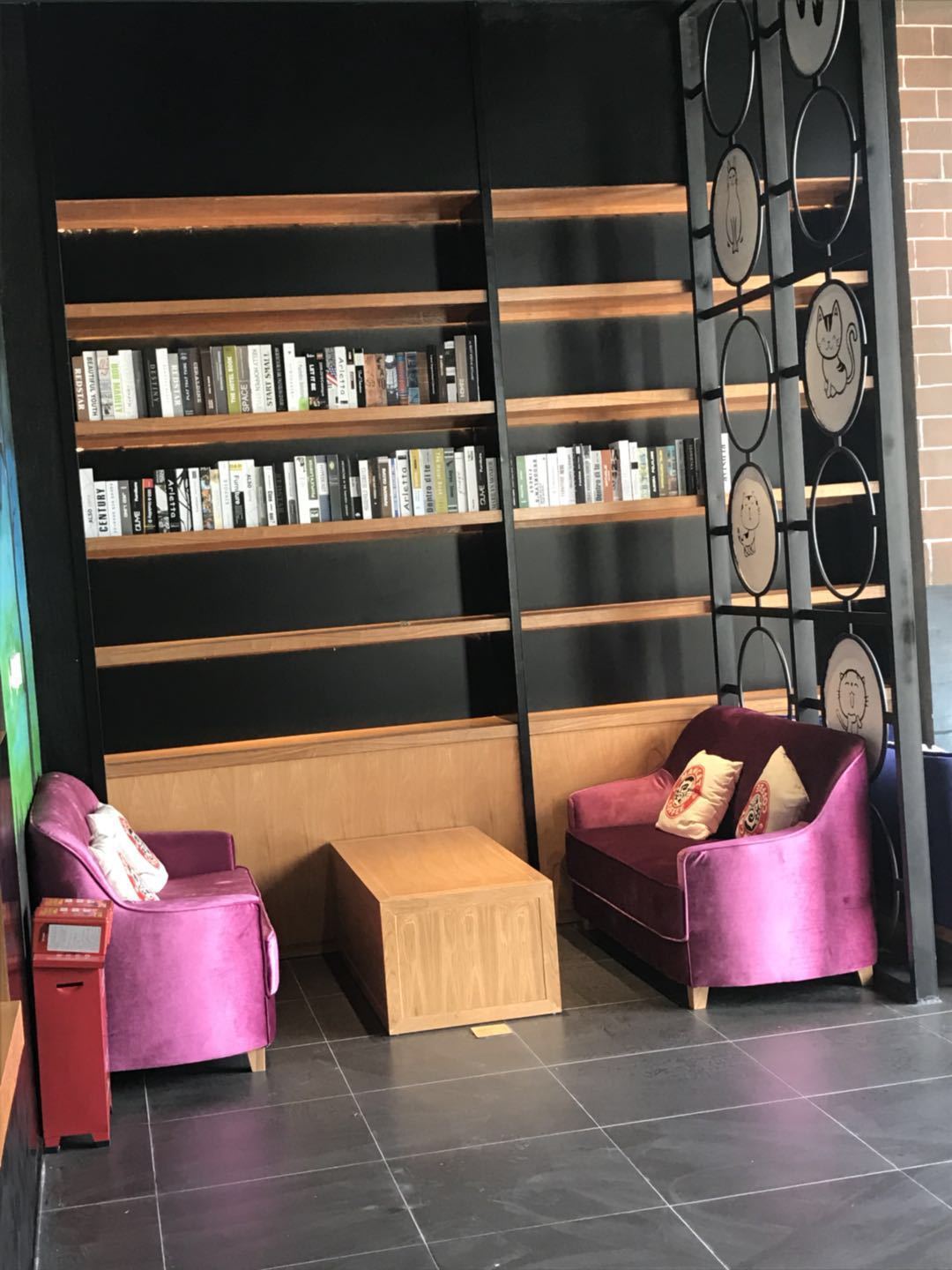 鍜栧暋缁忚惀妯″紡瀵规瘮鍒嗘瀽,灏忓挅鍟″簵缁忓吀缁忚惀妯″紡