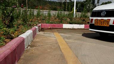 学车考驾照必备机器人教学,学车机器人教练好吗