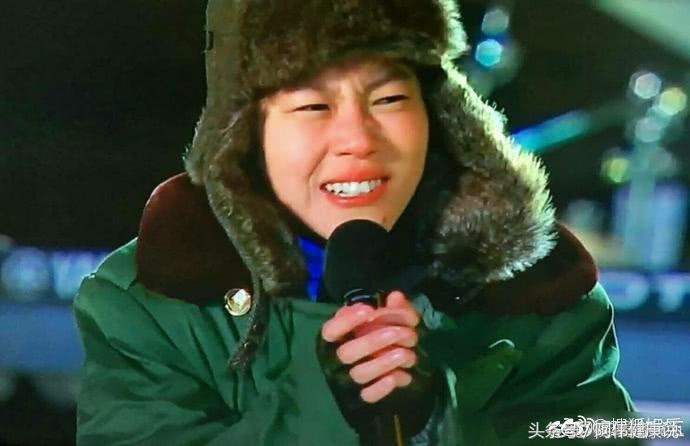 菲已入佛，唯已成仙，留童一个在人间