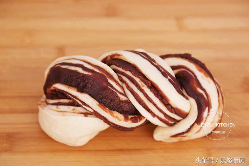 在家也可以轻松做蓬松暄软的面包,买回来的面包怎么做简单好吃