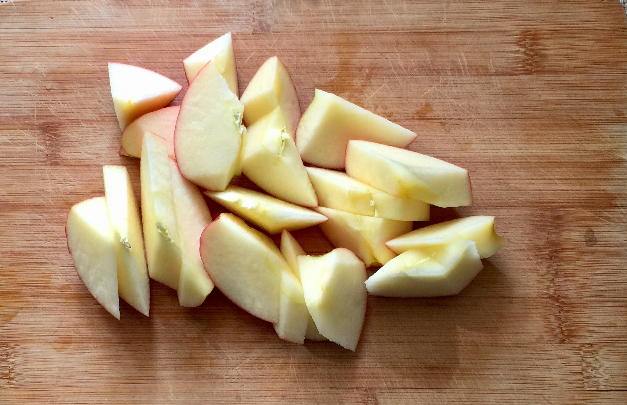 鲜榨柠檬梨汁热饮,榨一杯冰糖雪梨