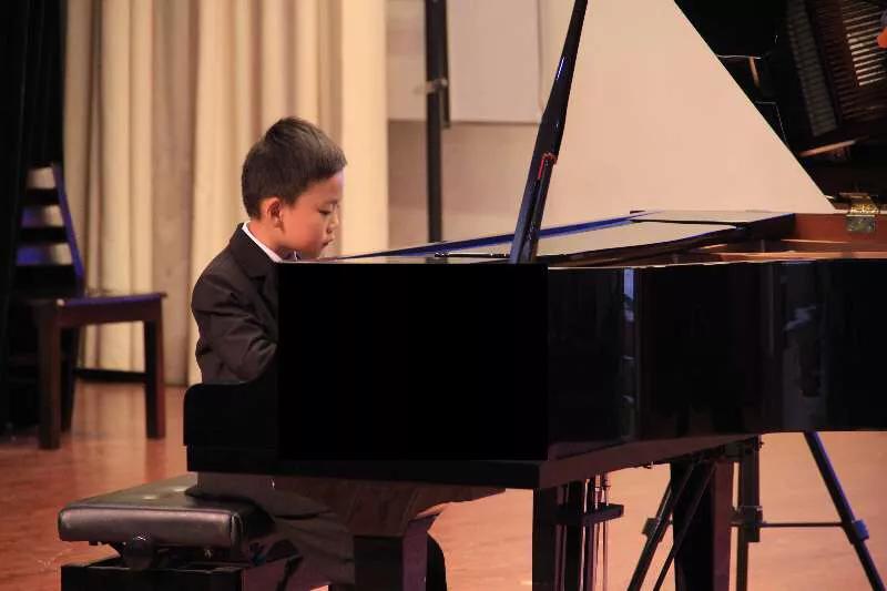 淮安市实验小学管乐团专场音乐会,淮安学校钢琴演奏会
