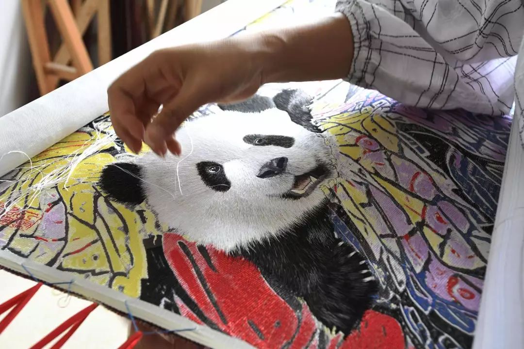 致世界文化名城成都，来自星巴克的邀请