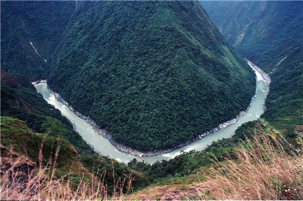 南派三叔旅行篇,探秘南派三叔书中的故事里的洞穴