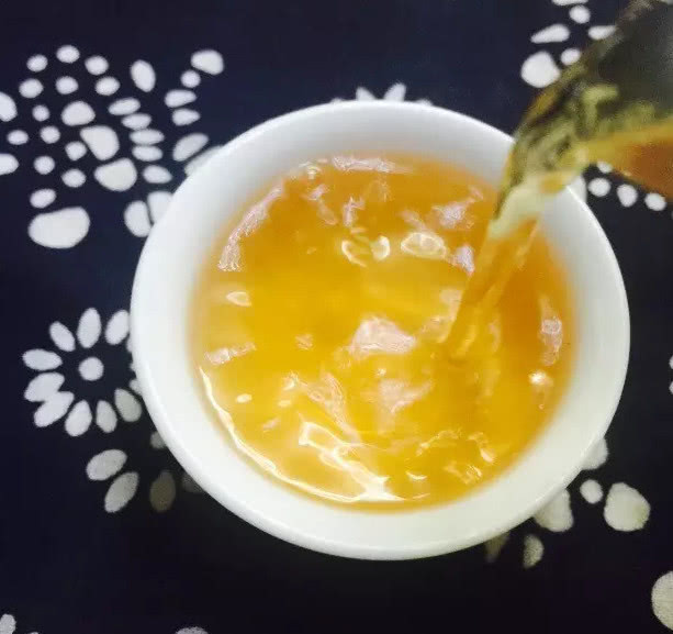 如何鉴别普洱茶品质,怎样鉴别普洱茶的好坏