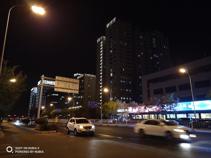 努比亚双摄旗舰曲面屏,努比亚x双屏测评