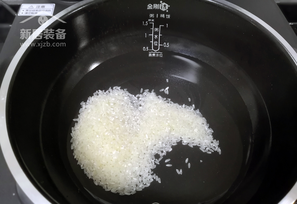 来一碗香喷喷的大米饭,来一碗最好吃的白米饭