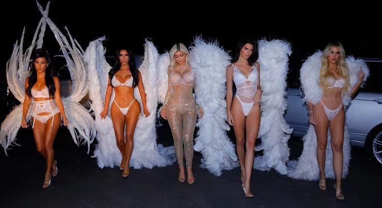 NBA今日球鞋精选：库里唐斯上脚万圣节特别款罗斯50分战靴诞生