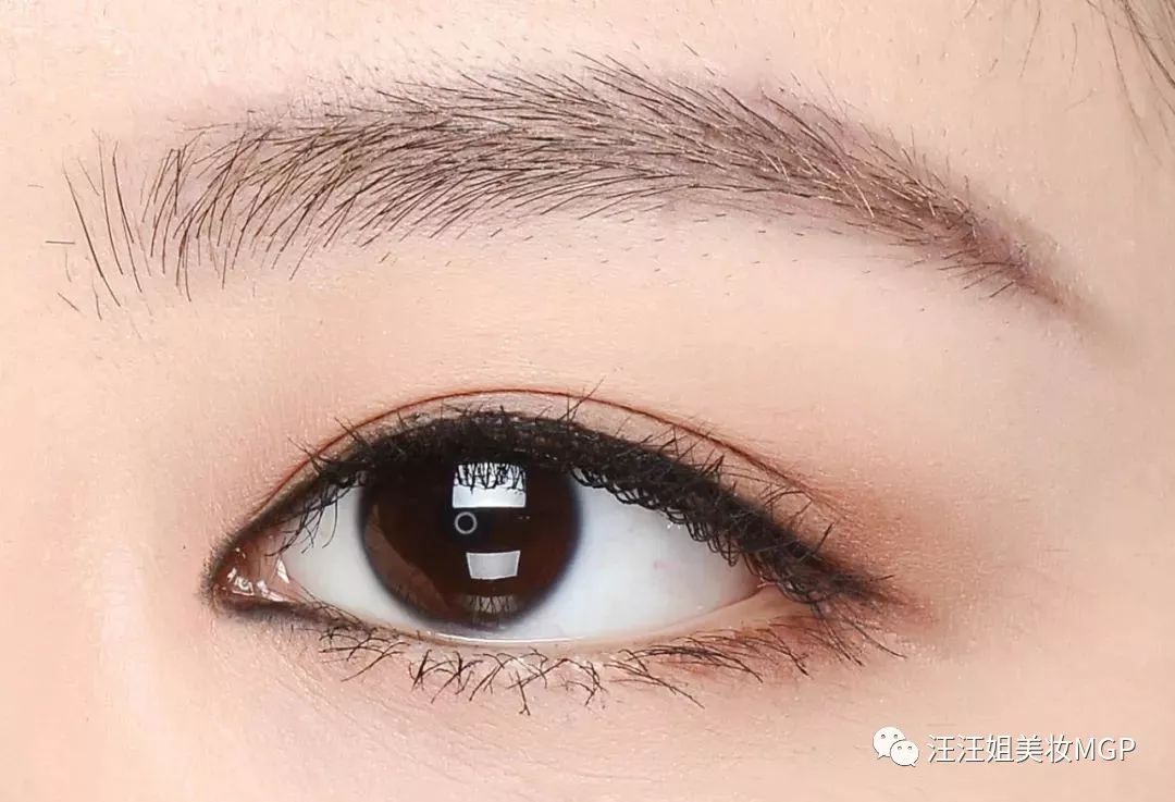 眼线一画就皱怎么办,眼线一画就糊怎么解决