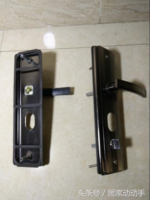 门锁锁芯拆装,智能锁安装师傅更换锁芯