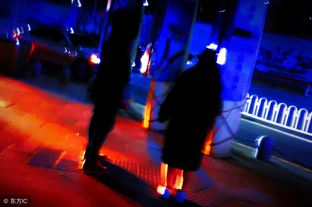 你不就是嫌我穷才会分手吗,因嫌男友穷而分手的十大明星