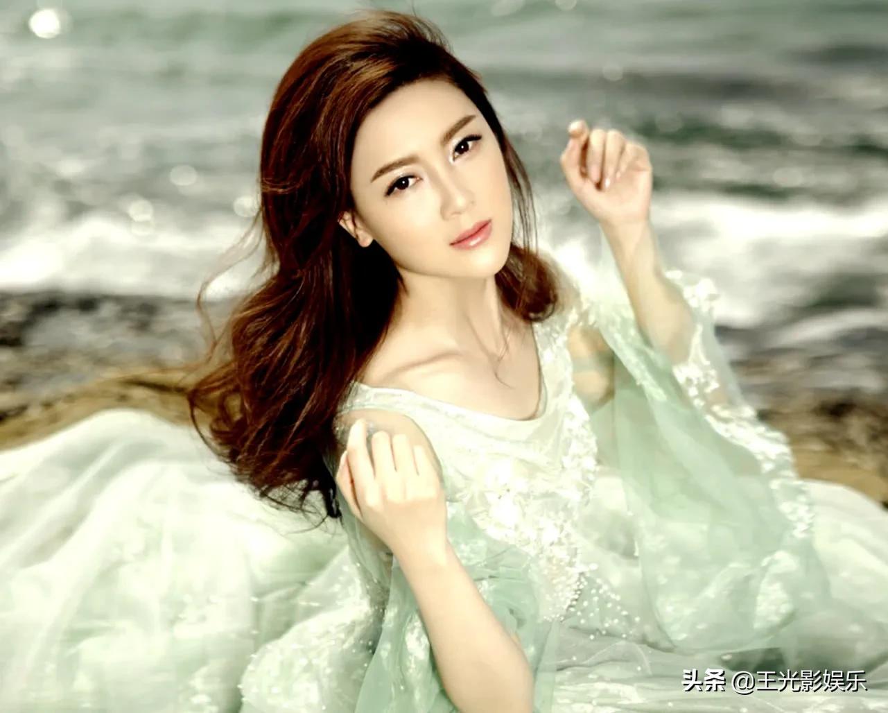重庆十二位女明星名单,最火的12位重庆女明星