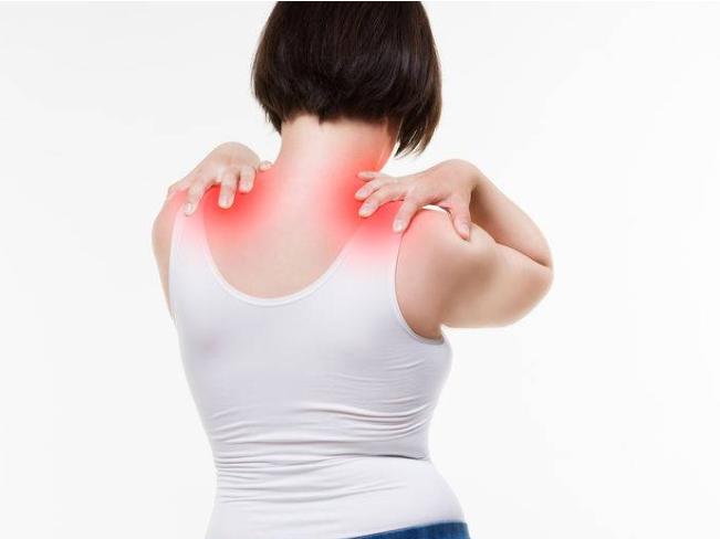 脖子发出咔咔的响声如何缓解,如何让颈椎发出咔咔声音