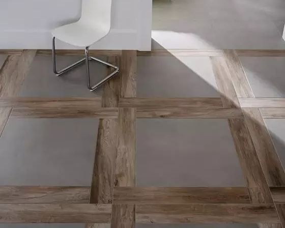 看一下铺地的拼图,木地板地砖拼接方法