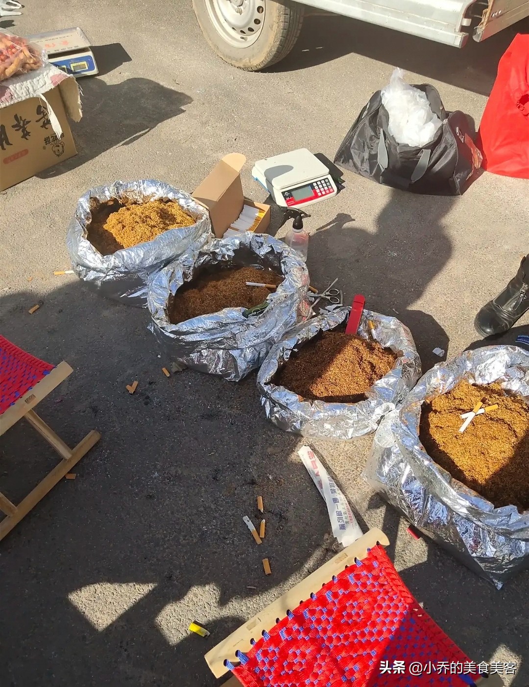 买烟丝自制卷烟与买正品烟的区别,街边卖烟丝的