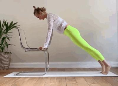 全网公认最有效美背体式,女性如何练好漂亮的背