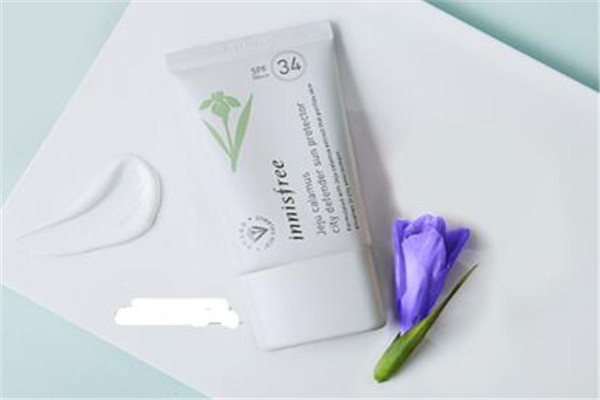 防晒哪个牌子好清爽不油腻不搓泥,哪款防晒霜防晒效果最好不油腻的