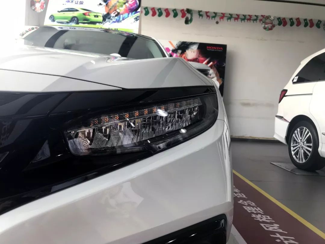 最近很火的神车加价,曾加价3万的车型