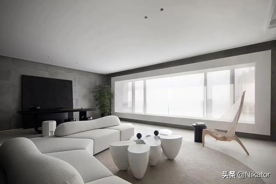 被明星们争相打卡的白色沙发有何魅力?