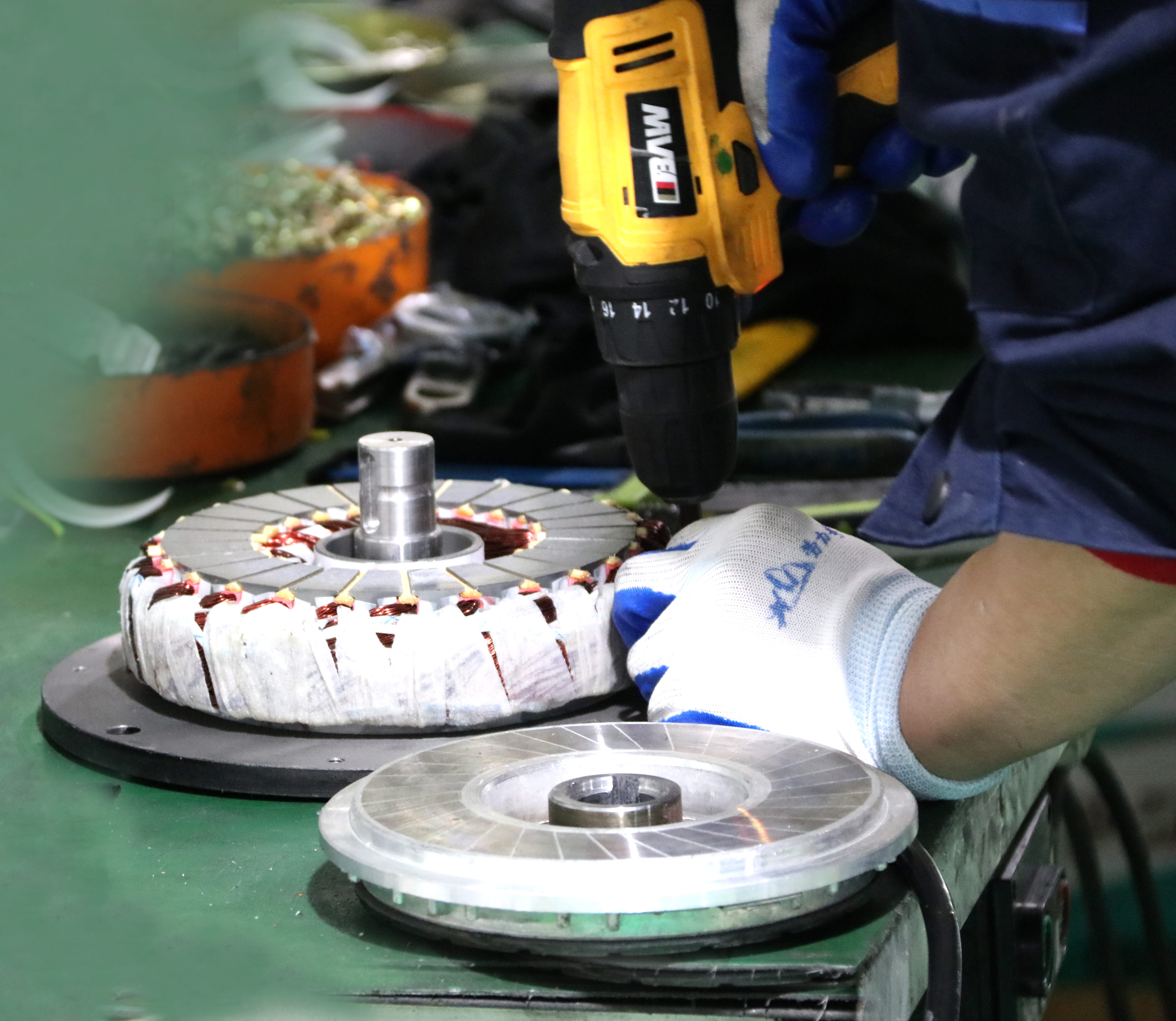 爬架的电动葫芦固定在哪里,爬架电动葫芦有多少链条