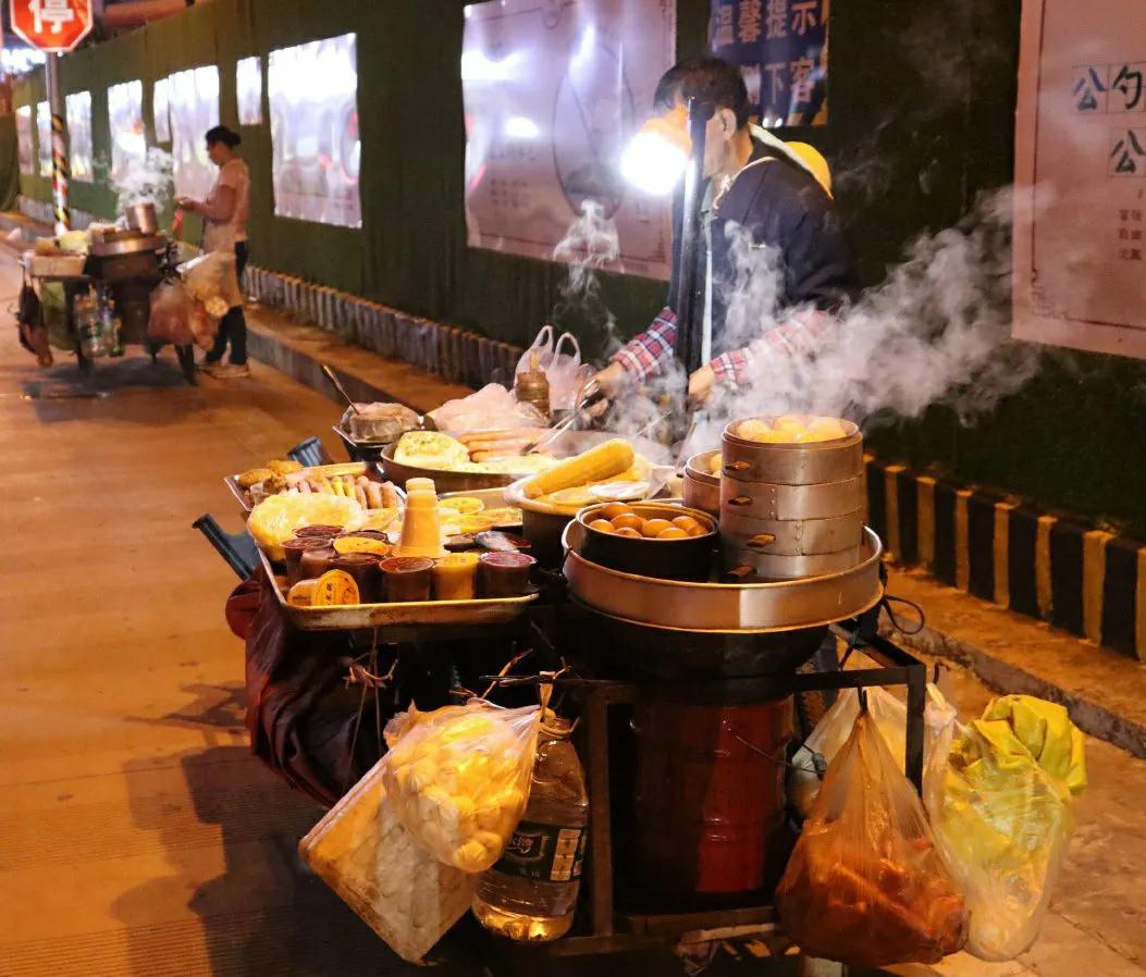 你见过凌晨4点的火车站吗,你见过凌晨四点的城市吗