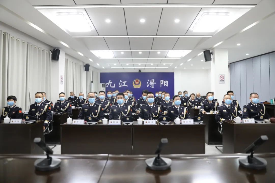 警礼服列装仪式合影,警礼服的列装充分体现了什么