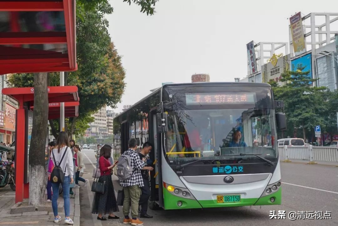 10公里红绿灯和20公里快速路,五公里路15个红绿灯