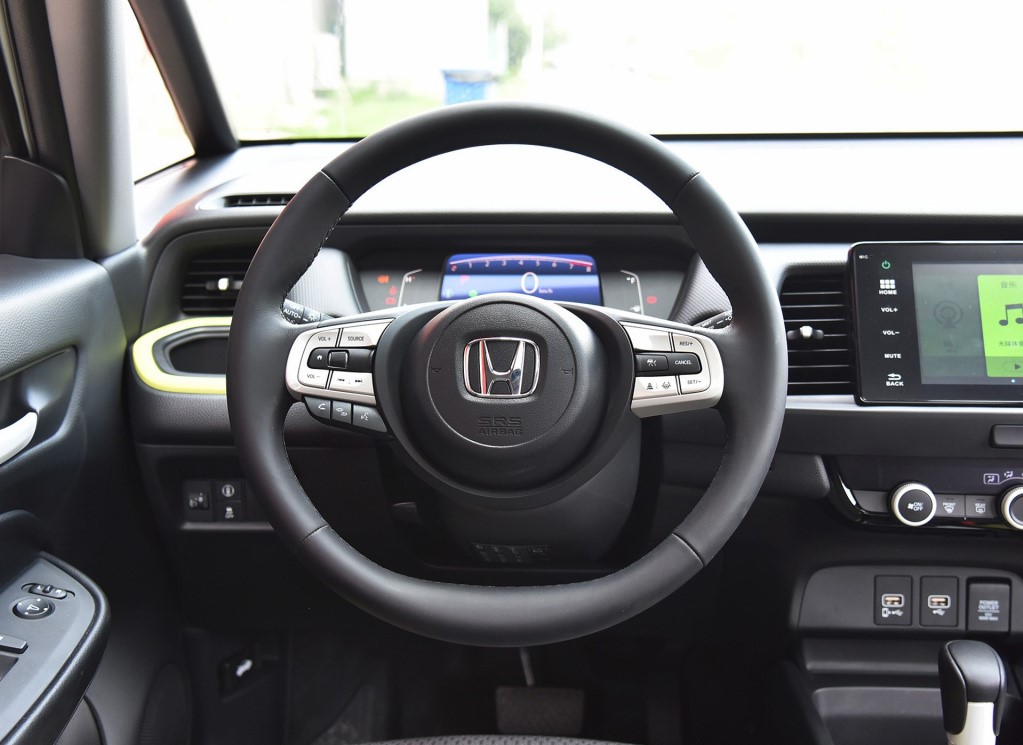 本田10万左右性价比高省油的车,本田家用车哪款性价比高些