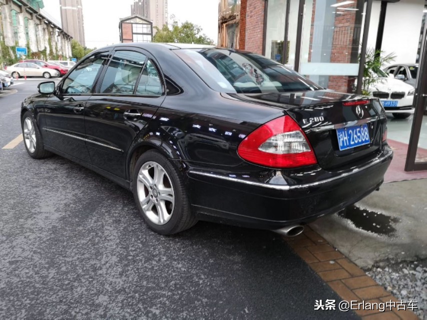 08款奔驰e280专用脚垫,08年奔驰e280怎么样