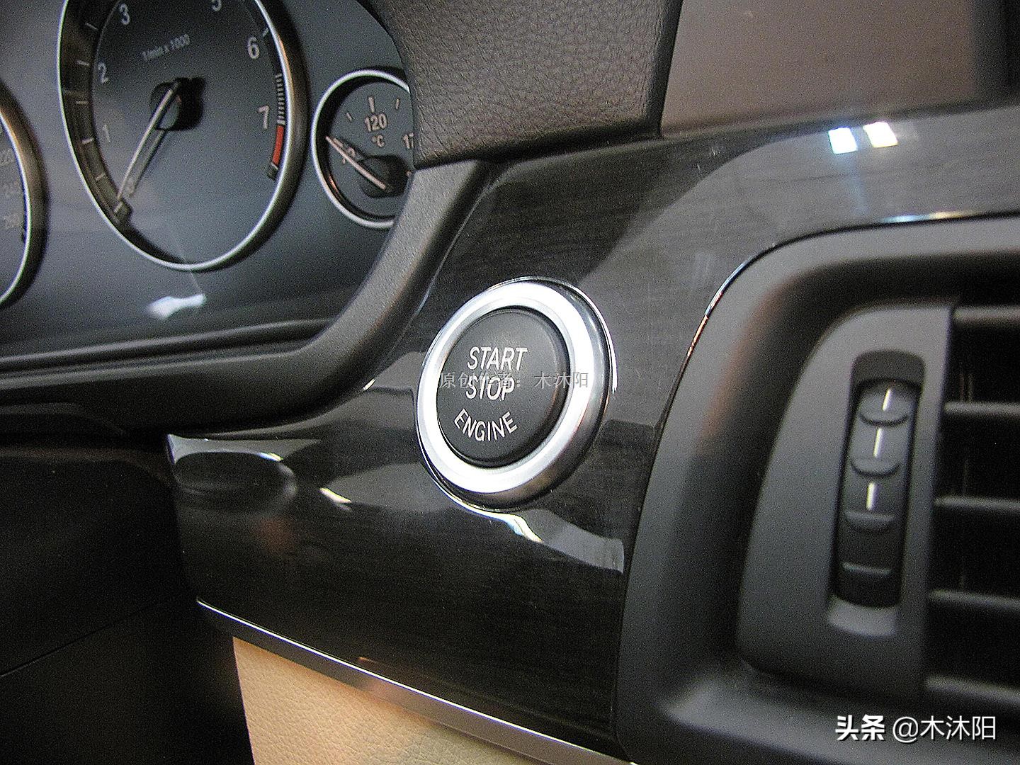 电子手刹一键启动挂p挡踩刹车,有一键启动的车子要拿电子手刹吗