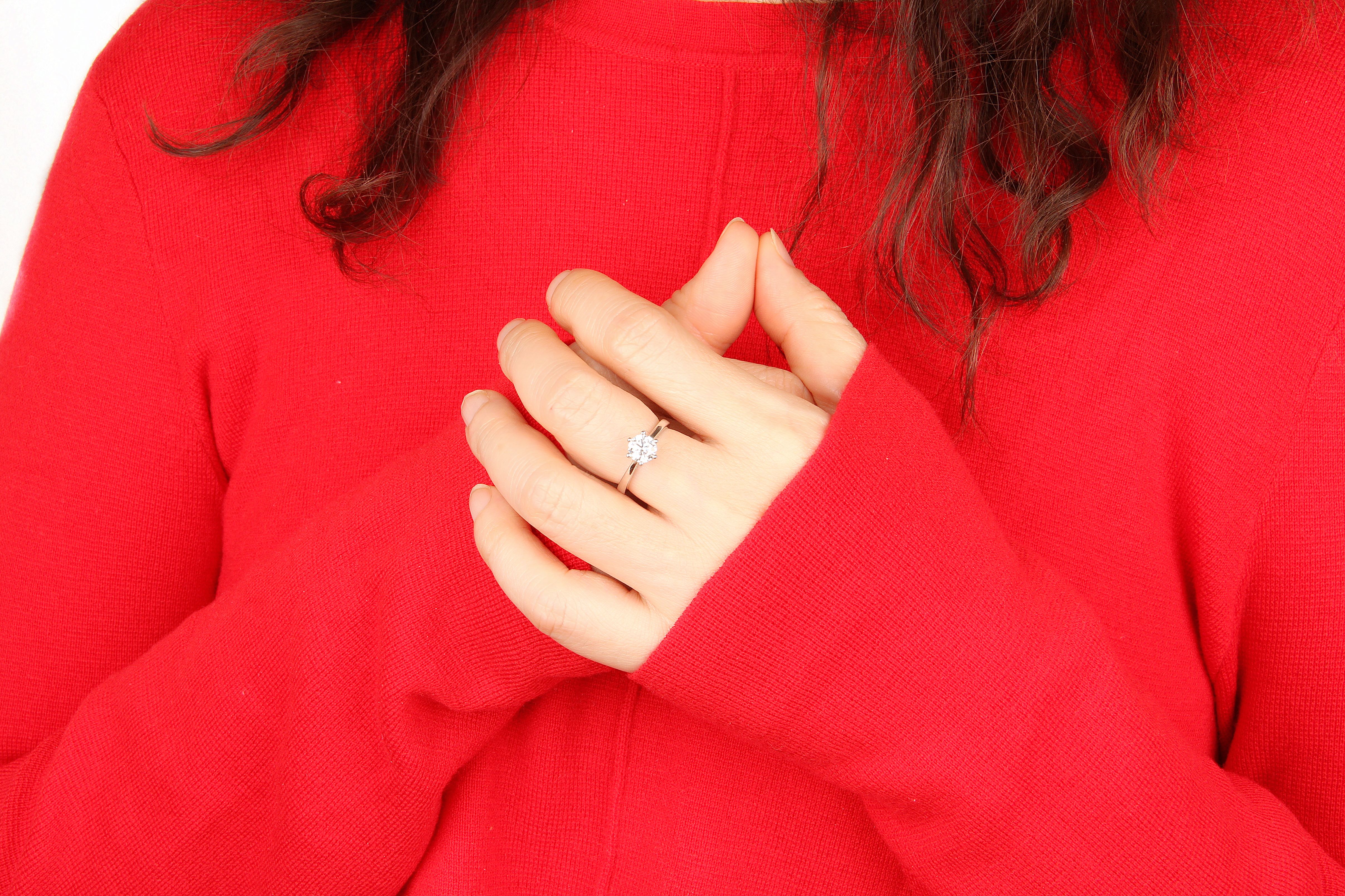 简单款克拉钻的好处,4万预算能买到克拉钻吗