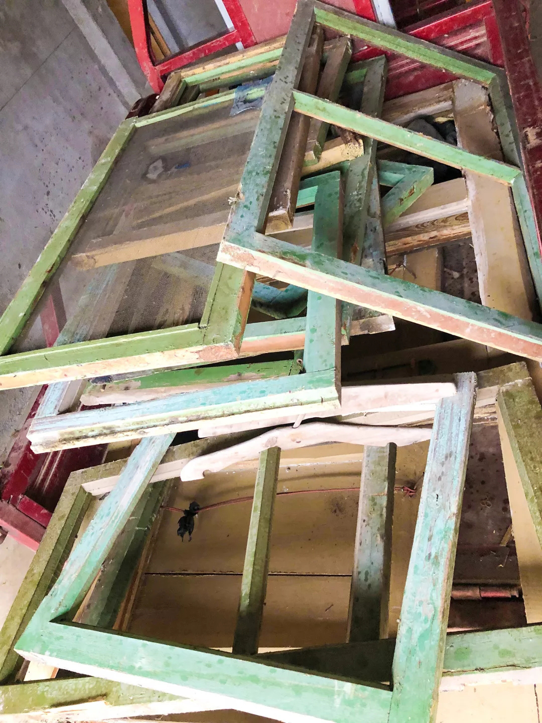 旧门框改造最简单方法,拆下来的门框废旧利用