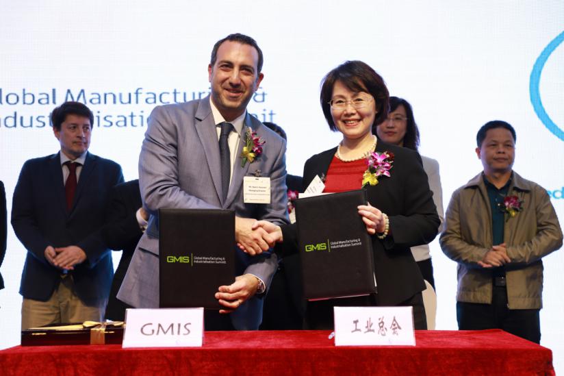 缇よ搐姣曡嚦缇よ嫳鑽熻悆,缇よ搐姣曡嚦澶у挅浜戦泦